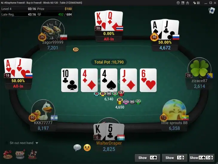 Showdown an einem Online-Poker-Tisch Showdown an einem Online-Poker-Tisch